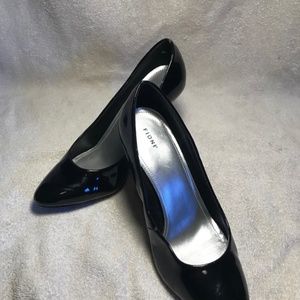 Fioni High Heels Stiletto Women's Shoes Size 7 1/2 Shiny Black